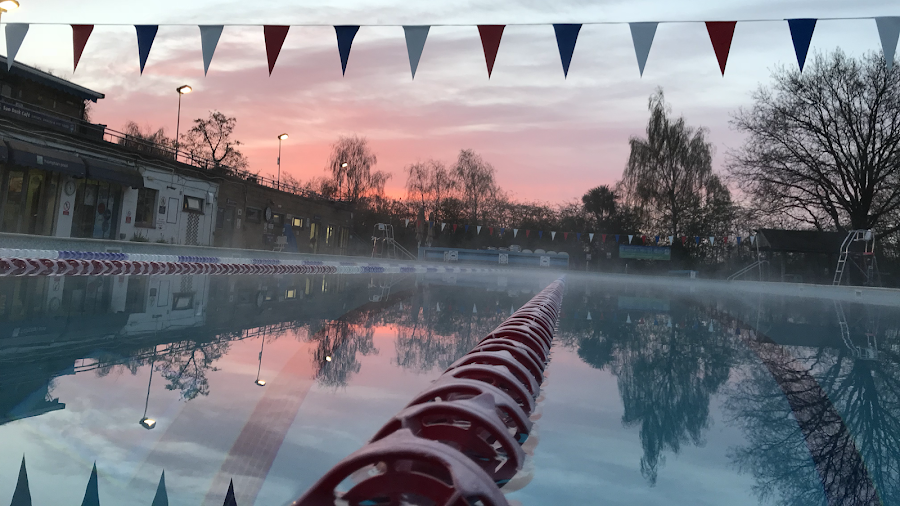 Hampton Outdoor Swimming Pool