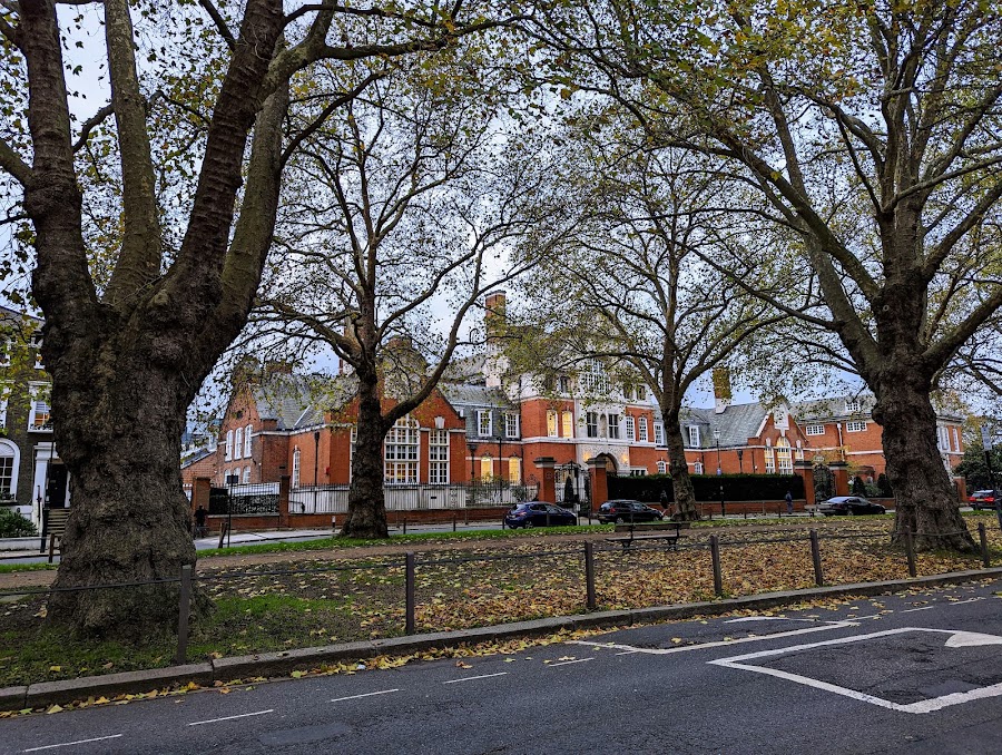 St Paul's Girls' Swimming Pool