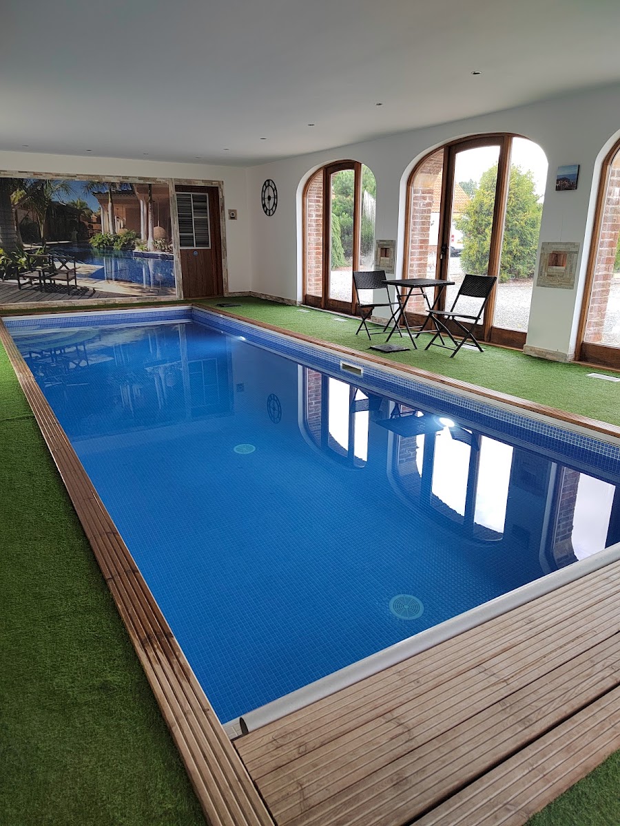 Swimming Pool, Spa & Gym