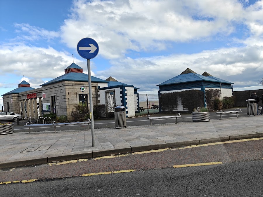 Tropicana Outdoor Swimming Complex