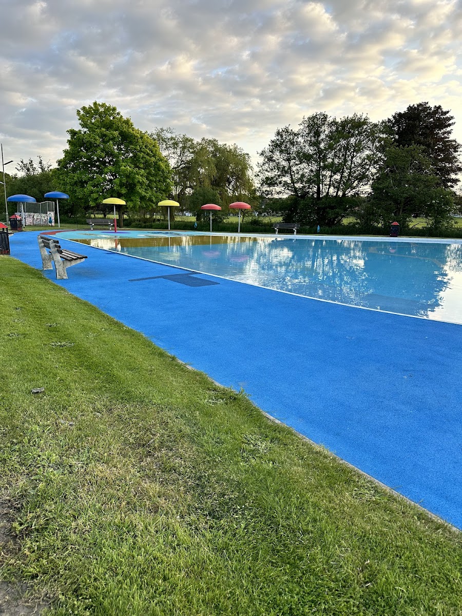 Fleming Park paddling pool